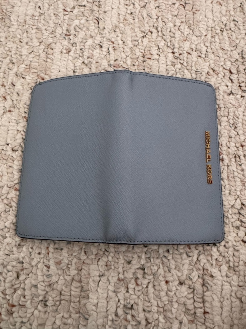 MICHAEL KORS Jet Set Travel Leather Pale Blue Wallet - Picture 3 of 4